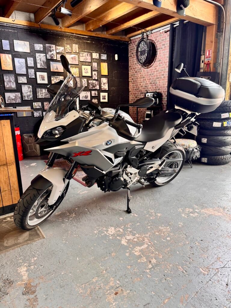BMW F900XR Renart Garage Motorcycles